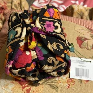 Vera Bradley All Wrapped Uo Suzani